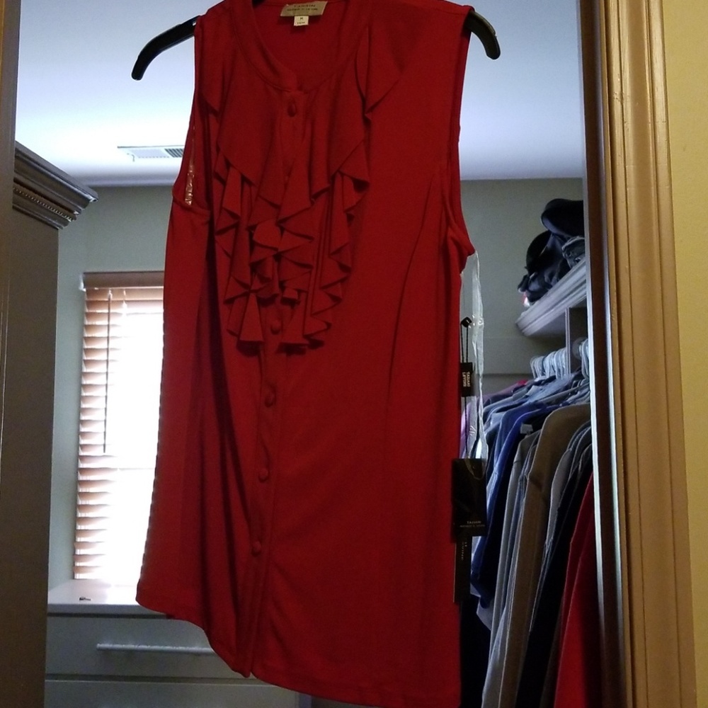 PRICE DROPTahari Arthur Levine M sleeveless blouse